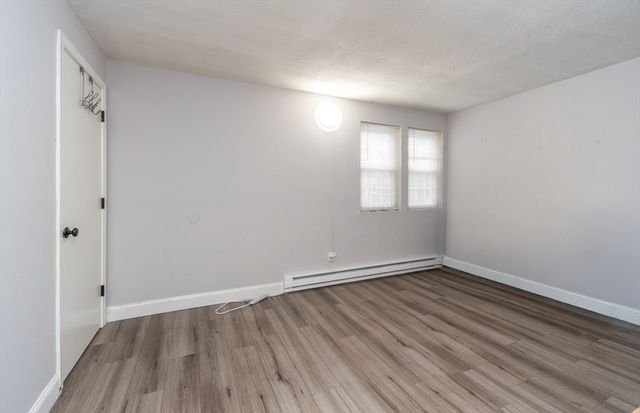 180 Main St 6109, Bridgewater, MA 02324