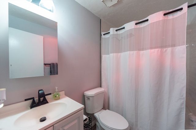 180 Main St 6109, Bridgewater, MA 02324