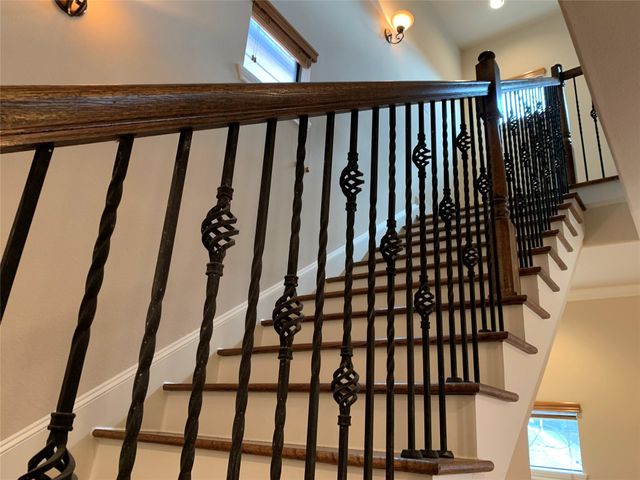 119 W 10th Street, Houston, TX 77008