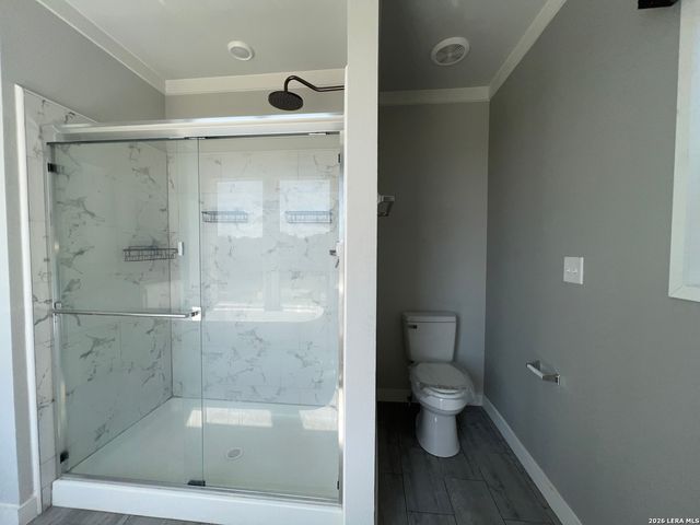 12934 Park Road 37, Lakehills, TX 78063
