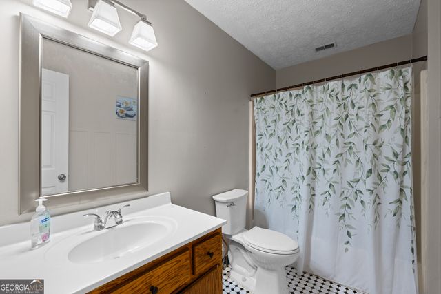 21 Barberry Drive, Newnan, GA 30265