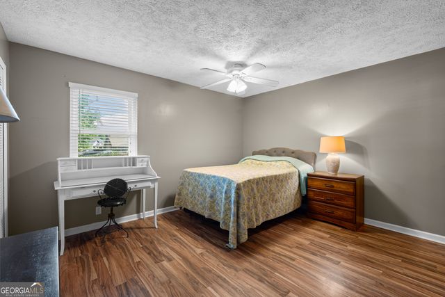 21 Barberry Drive, Newnan, GA 30265