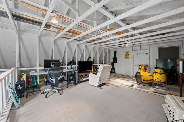 1 Shady Ln, Leicester, MA 01524