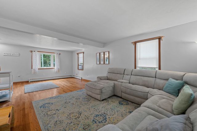 1 Shady Ln, Leicester, MA 01524