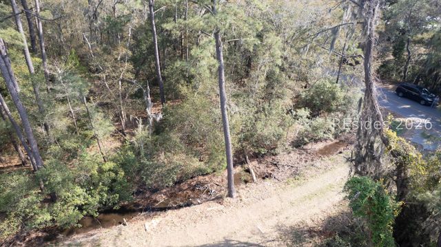 00 Molly Hill, St Helena Island, SC 29920
