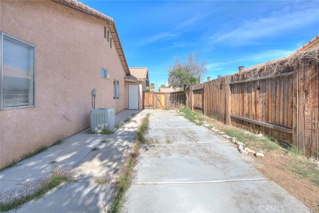 13184 Cardinal Road, Victorville, CA 92392