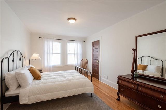 2008-2006 E 12th Street, Des Moines, IA 50316