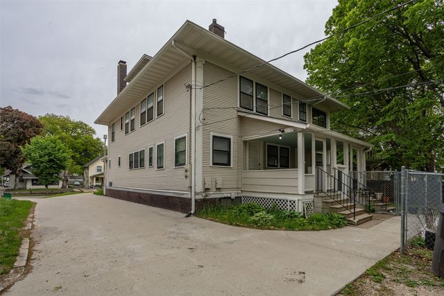2008-2006 E 12th Street, Des Moines, IA 50316