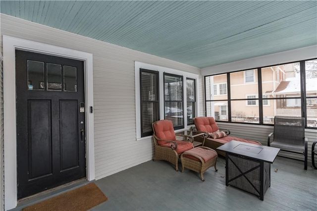 2008-2006 E 12th Street, Des Moines, IA 50316