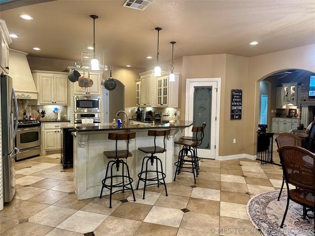 106692 S 4230 Road, Checotah, OK 74426