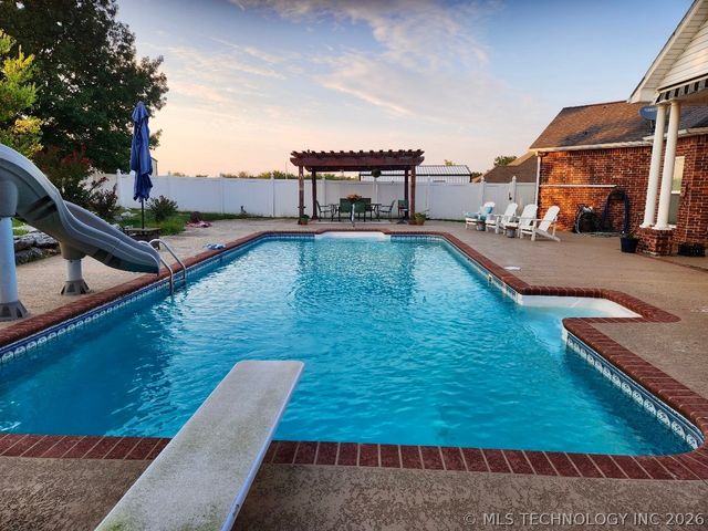 106692 S 4230 Road, Checotah, OK 74426