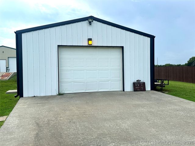 106692 S 4230 Road, Checotah, OK 74426