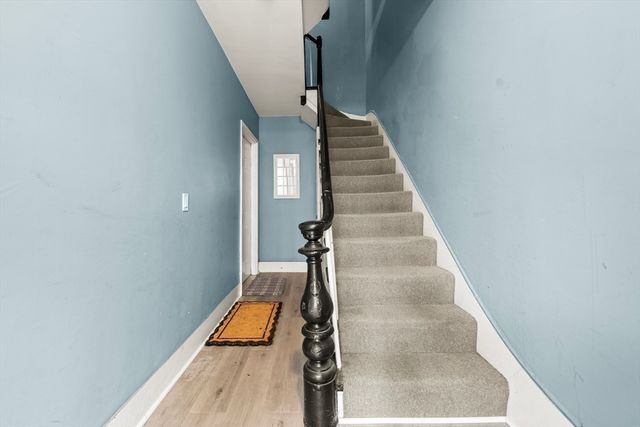 26 Ward St 1, Boston, MA 02127