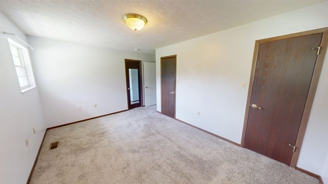 2152 Johnstown Road, Huntington, WV 25701