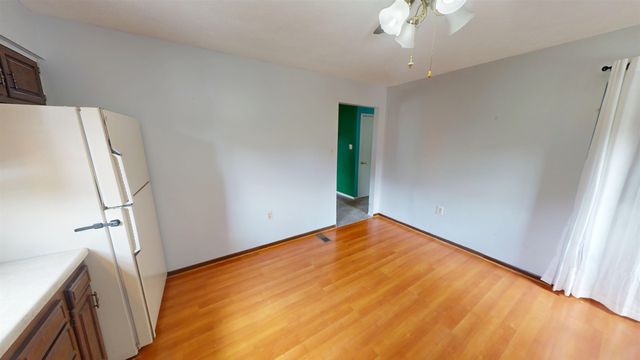 2152 Johnstown Road, Huntington, WV 25701
