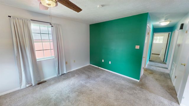 2152 Johnstown Road, Huntington, WV 25701
