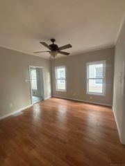 70 Farren Avenue, New Haven, CT 06513
