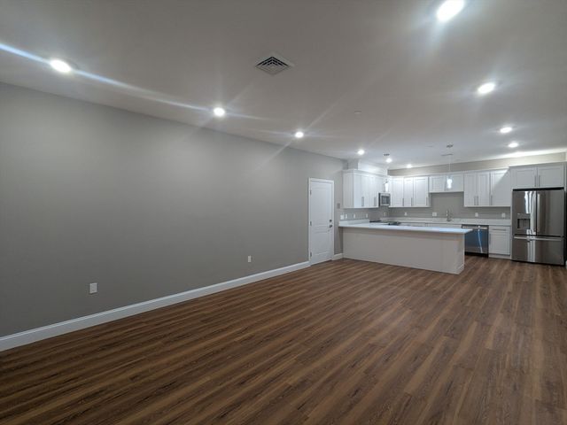 13 Nahant Street 2B, Lynn, MA 01902