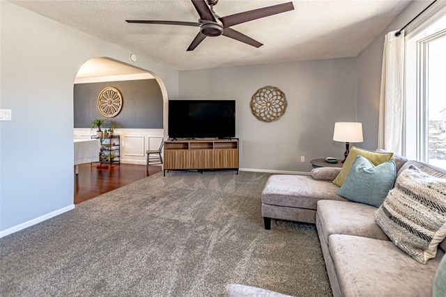 3905 Shady Oak Drive, Marion, IA 52302