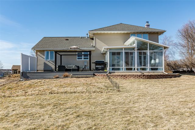 3905 Shady Oak Drive, Marion, IA 52302
