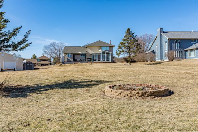 3905 Shady Oak Drive, Marion, IA 52302