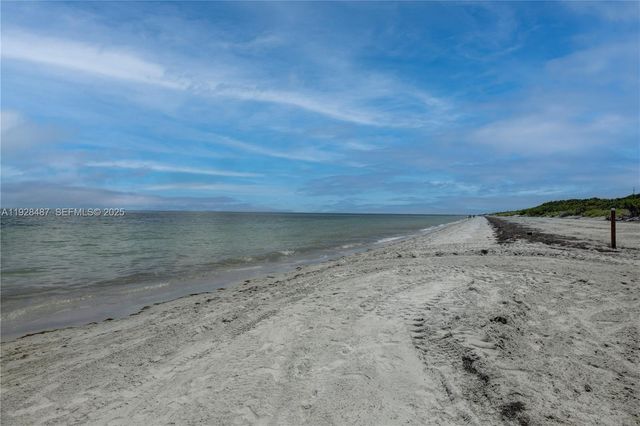 1121 Crandon Boulevard E1001, Key Biscayne, FL 33149