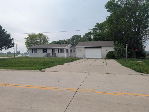 4823 GIFFORD Road, Council Bluffs, IA 51501