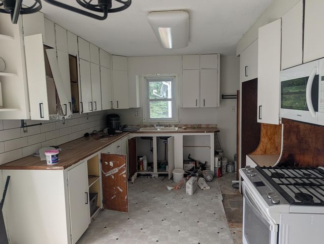 4823 GIFFORD Road, Council Bluffs, IA 51501