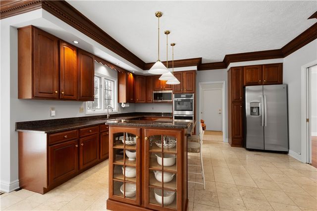 1648 Blackburn Hts., Ohio Twp, PA 15143