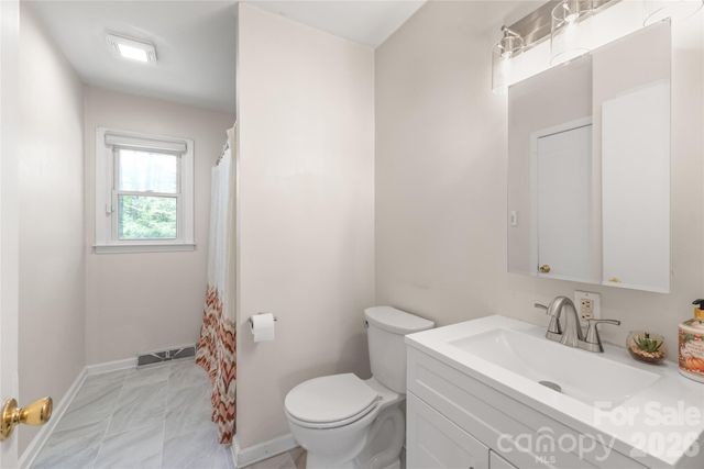 4106 Tipperary Place, Charlotte, NC 28215