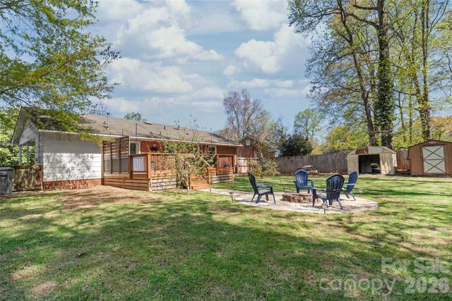 4106 Tipperary Place, Charlotte, NC 28215