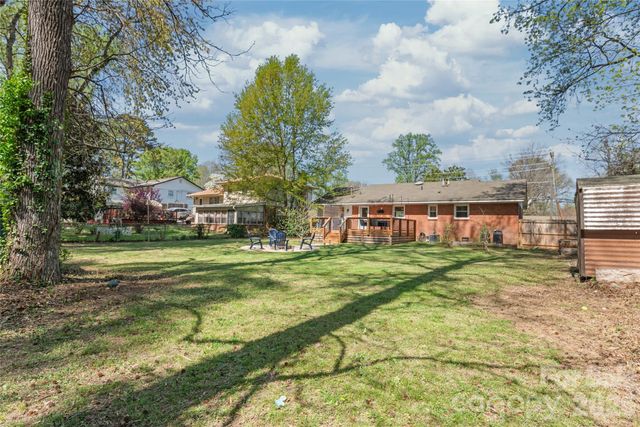 4106 Tipperary Place, Charlotte, NC 28215