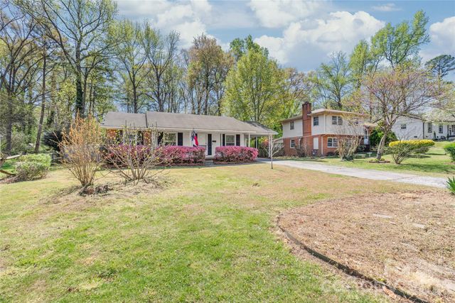 4106 Tipperary Place, Charlotte, NC 28215