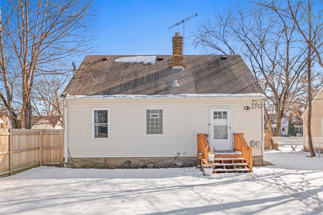 4831 Fremont Avenue N, Minneapolis, MN 55430