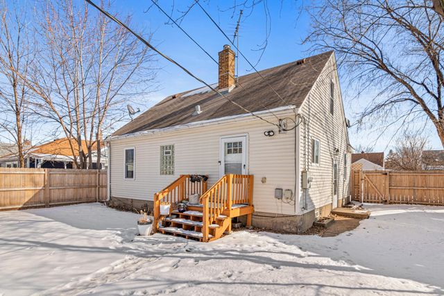 4831 Fremont Avenue N, Minneapolis, MN 55430