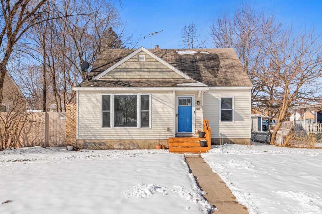 4831 Fremont Avenue N, Minneapolis, MN 55430