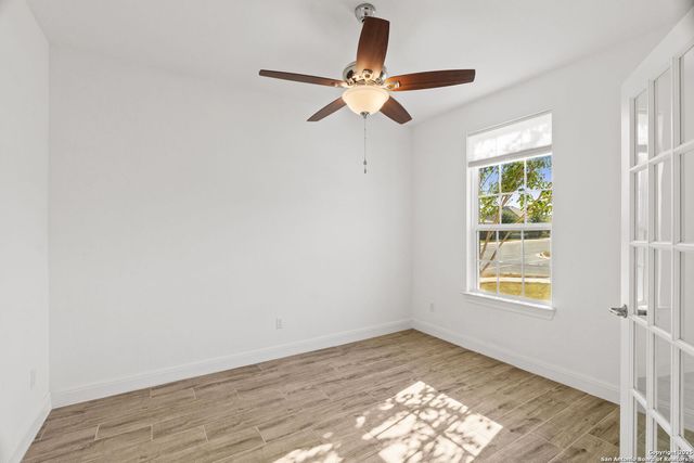 300 Fiddleneck, Marble Falls, TX 78654