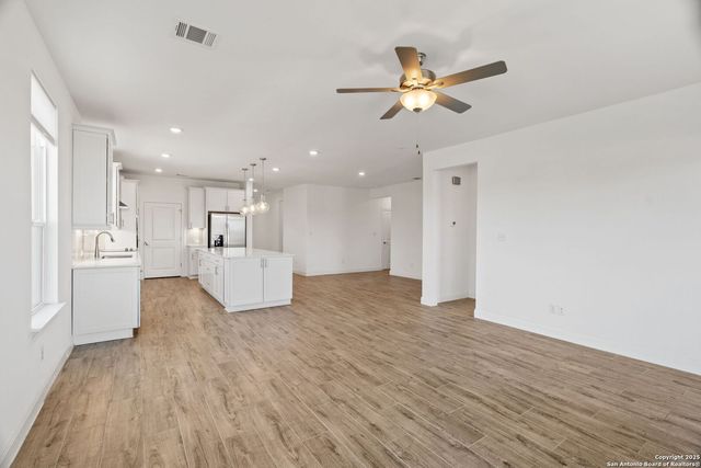 300 Fiddleneck, Marble Falls, TX 78654