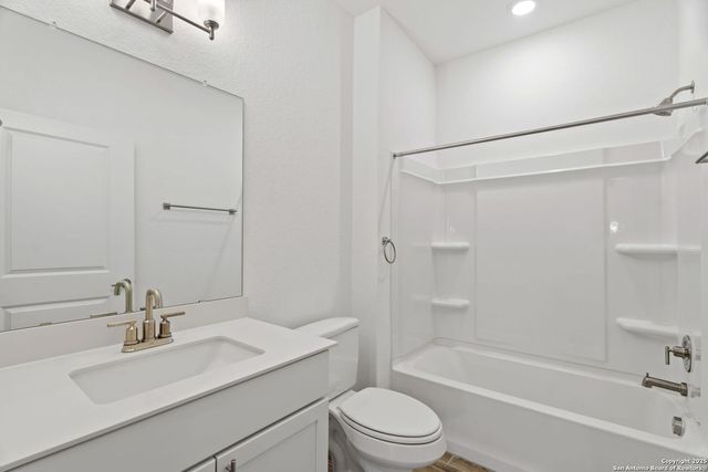 300 Fiddleneck, Marble Falls, TX 78654