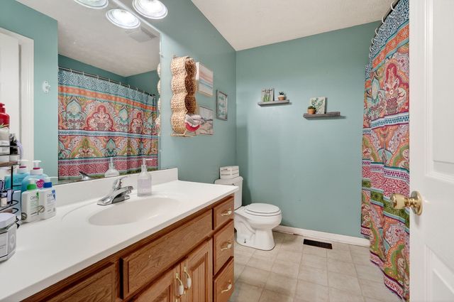 105 Big Hickory Ct, Smithville, TN 37166