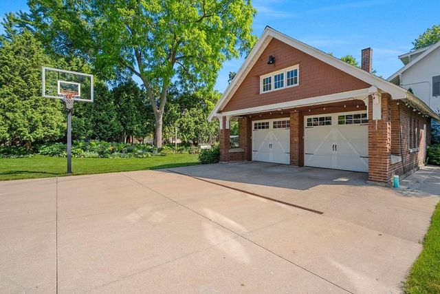 504 PORLIER STREET, Green Bay, WI 54301