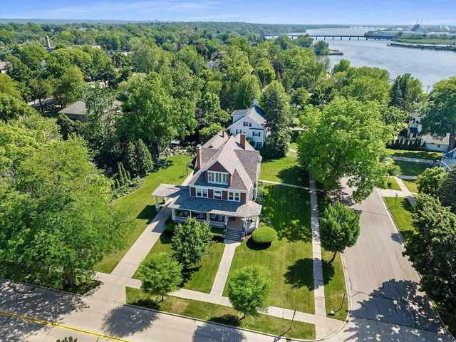 504 PORLIER STREET, Green Bay, WI 54301