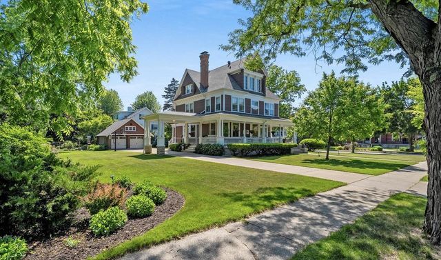 504 PORLIER STREET, Green Bay, WI 54301