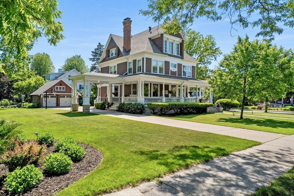 504 PORLIER STREET, Green Bay, WI 54301
