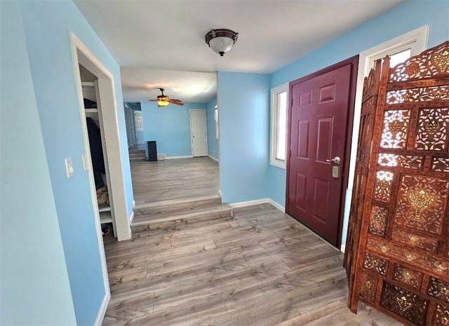 9 Post Hill Drive, Henrietta, NY 14623