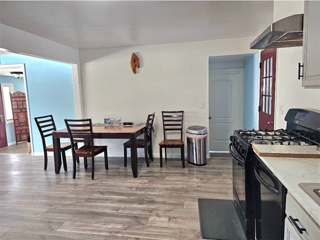 9 Post Hill Drive, Henrietta, NY 14623