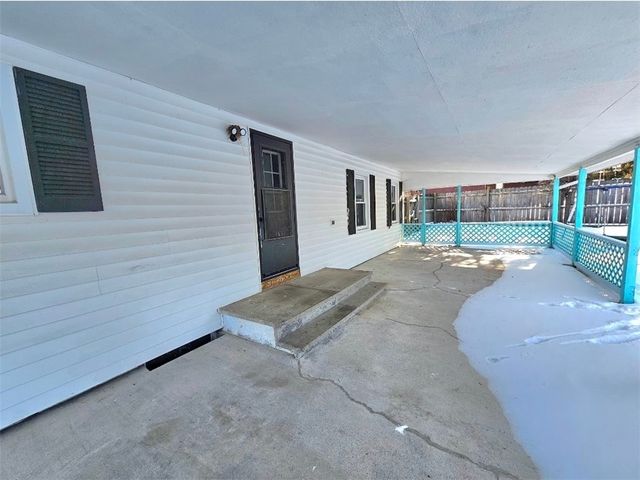 9 Post Hill Drive, Henrietta, NY 14623