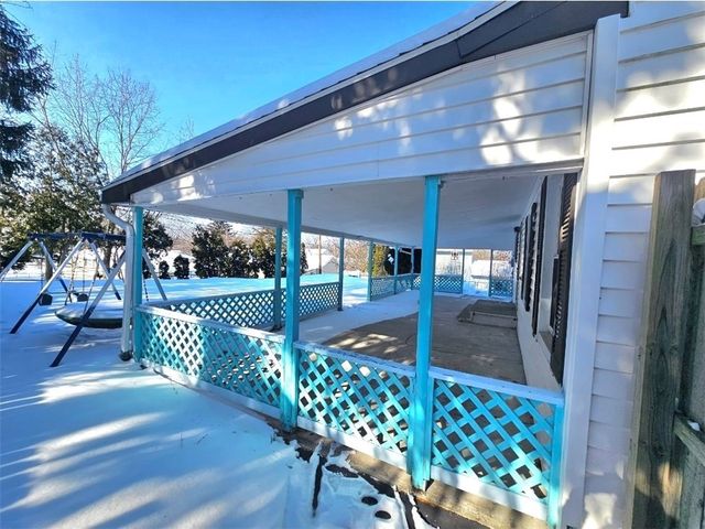 9 Post Hill Drive, Henrietta, NY 14623