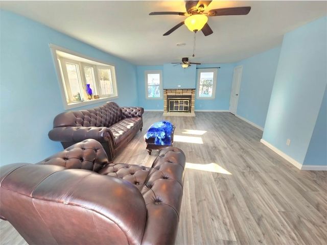 9 Post Hill Drive, Henrietta, NY 14623