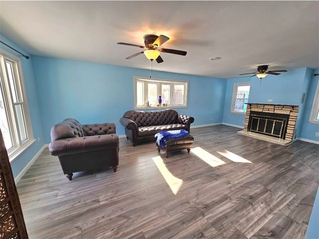 9 Post Hill Drive, Henrietta, NY 14623